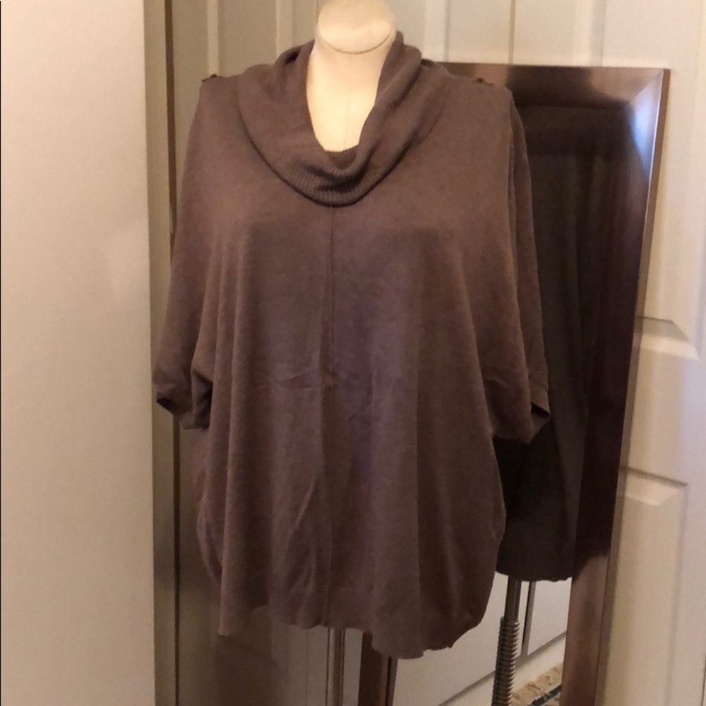 Cal neck tunic sweater